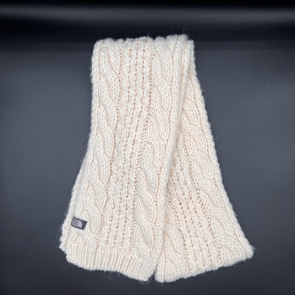 The North Face Cream Cable Knit Scarf Cozy Accessory